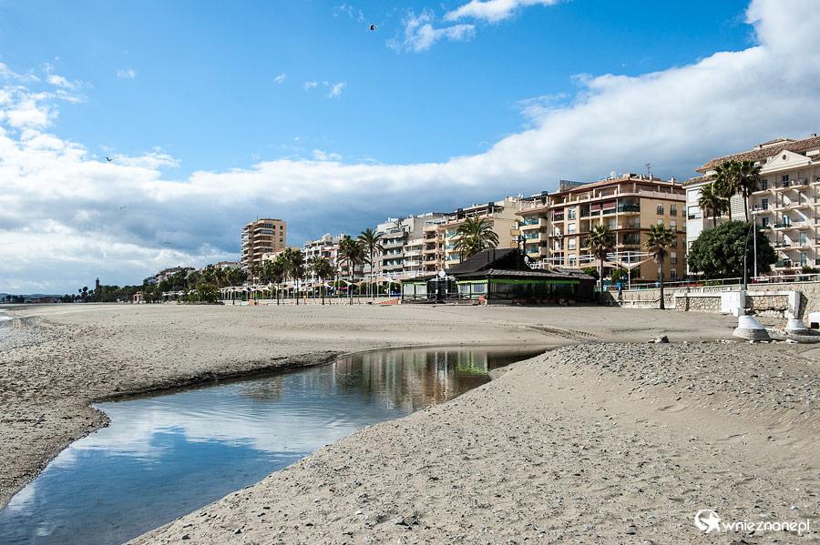 Andaluzja. Plaża w Esteponie zimą świeci pustkami. - foto: wnieznane.pl Andaluzja. Plaża w Esteponie zimą świeci pustkami. - foto: wnieznane.pl
