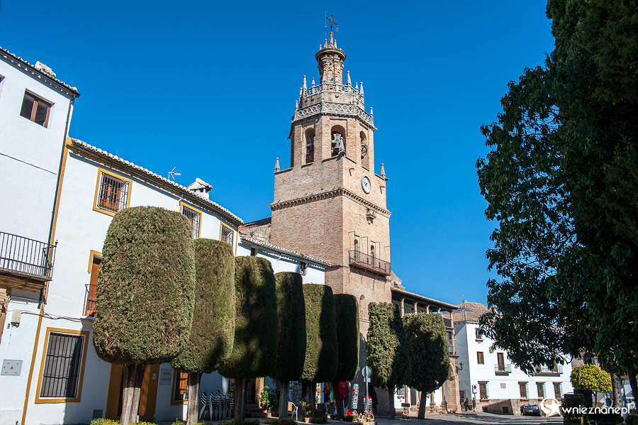 Ronda. Wieża Iglesia Santa Maria la Mayor. - foto: wnieznane.pl Ronda. Wieża Iglesia Santa Maria la Mayor. - foto: wnieznane.pl
