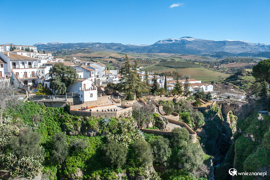 Ronda. Widok na Puente Viejo i Puente San Miguel. - foto: wnieznane.pl Ronda. Widok na Puente Viejo i Puente San Miguel. - foto: wnieznane.pl