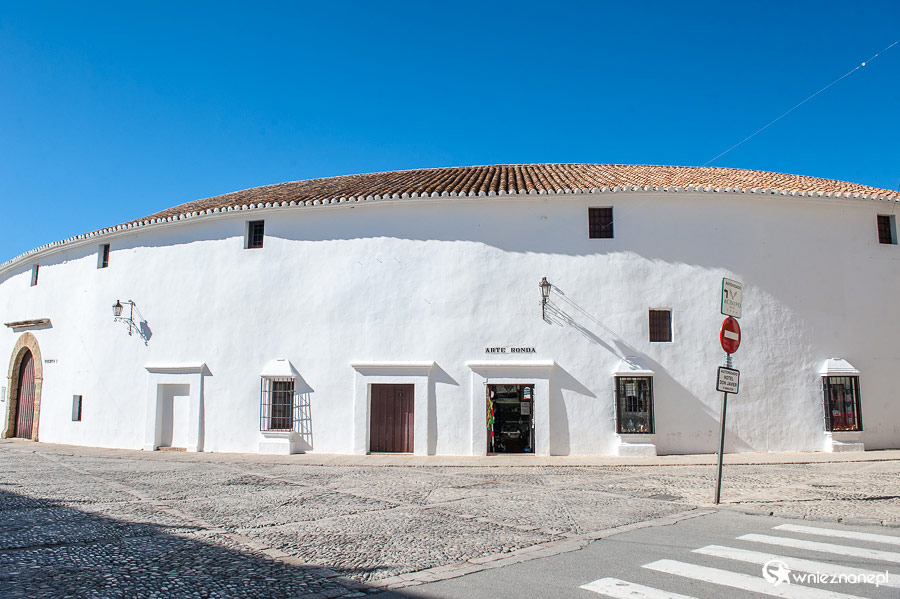 Ronda. Arena do walk byków przy Plaza de Toros. - foto: wnieznane.pl Ronda. Arena do walk byków przy Plaza de Toros. - foto: wnieznane.pl