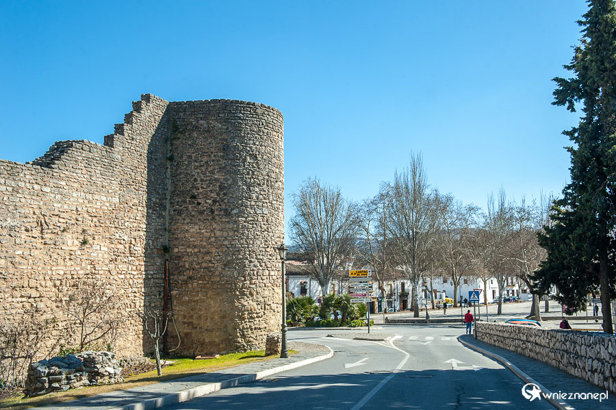 Ronda. Wjazd do miasta. - foto: wnieznane.pl Ronda. Wjazd do miasta. - foto: wnieznane.pl