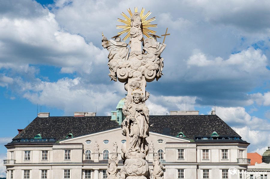 Brno. Fontanna Parnas na Targu zielnym. - foto: wnieznane.pl Brno. Fontanna Parnas na Targu zielnym. - foto: wnieznane.pl