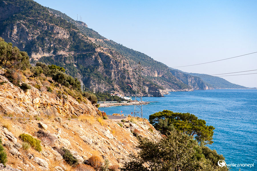 Oludeniz. Wybrzeże w okolicy Oludeniz. - foto: wnieznane.pl Oludeniz. Wybrzeże w okolicy Oludeniz. - foto: wnieznane.pl