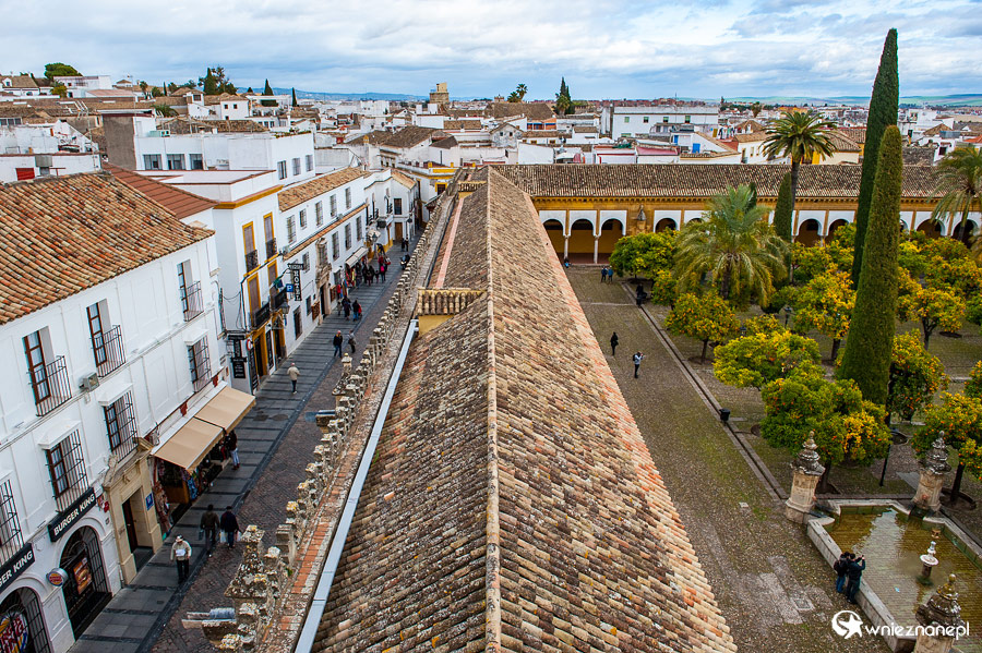 Kordoba. Widok na miasto z wieży katedralnej. - foto: wnieznane.pl Kordoba. Widok na miasto z wieży katedralnej. - foto: wnieznane.pl