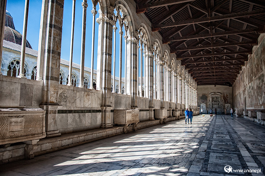 Piza. Na terenie cmentarza Camposanto. - foto: wnieznane.pl Piza. Na terenie cmentarza Camposanto. - foto: wnieznane.pl