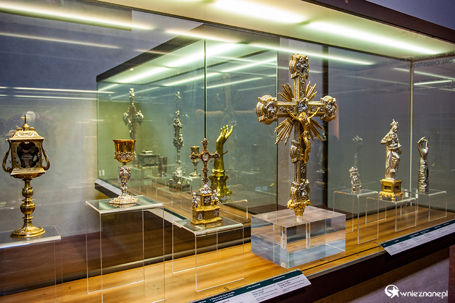 Florencja. Muzeum przy Kościele Santa Maria Novella (Basilica di Santa Maria Novella). - foto: wnieznane.pl Florencja. Muzeum przy Kościele Santa Maria Novella (Basilica di Santa Maria Novella). - foto: wnieznane.pl