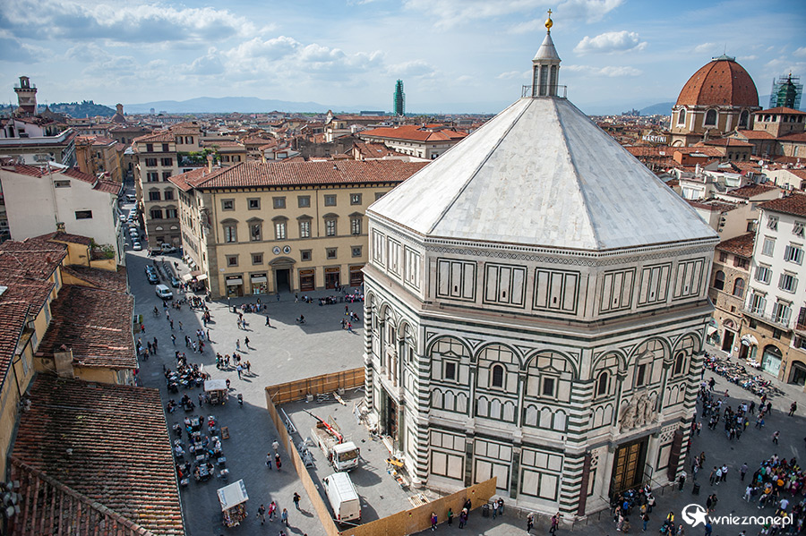 Florencja. Baptysterium św. Jana Chrzciciela (Battistero di San Giovanni). - foto: wnieznane.pl Florencja. Baptysterium św. Jana Chrzciciela (Battistero di San Giovanni). - foto: wnieznane.pl