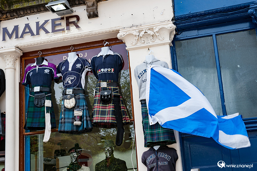 Edynburg. Sklep ze szkockimi kiltami. - foto: wnieznane.pl Edynburg. Sklep ze szkockimi kiltami. - foto: wnieznane.pl