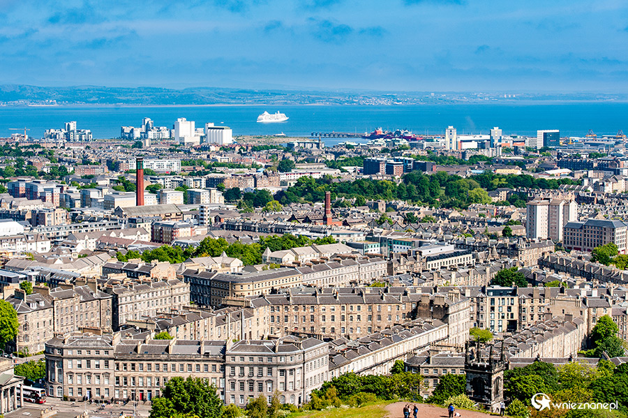 Edynburg. Widok na miasto ze wzgórza Calton Hill. - foto: wnieznane.pl Edynburg. Widok na miasto ze wzgórza Calton Hill. - foto: wnieznane.pl