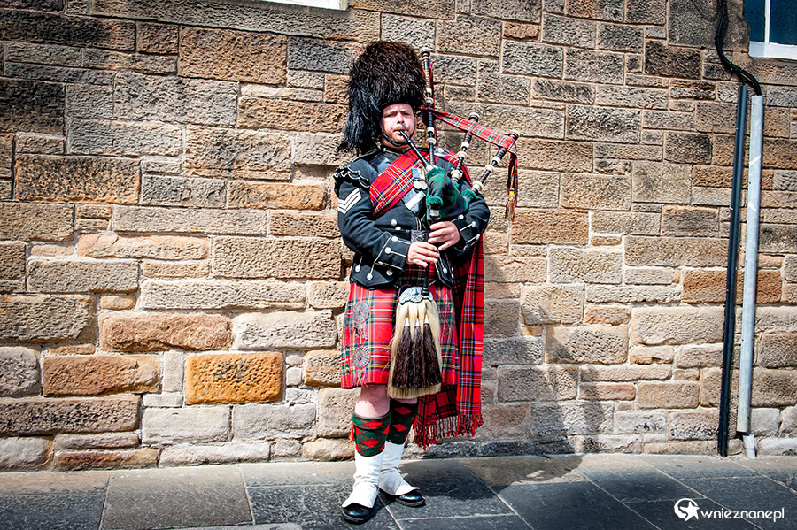 Edynburg. Wzdłuż Królewskiej Mili (Royal Mile). - foto: wnieznane.pl Edynburg. Wzdłuż Królewskiej Mili (Royal Mile). - foto: wnieznane.pl