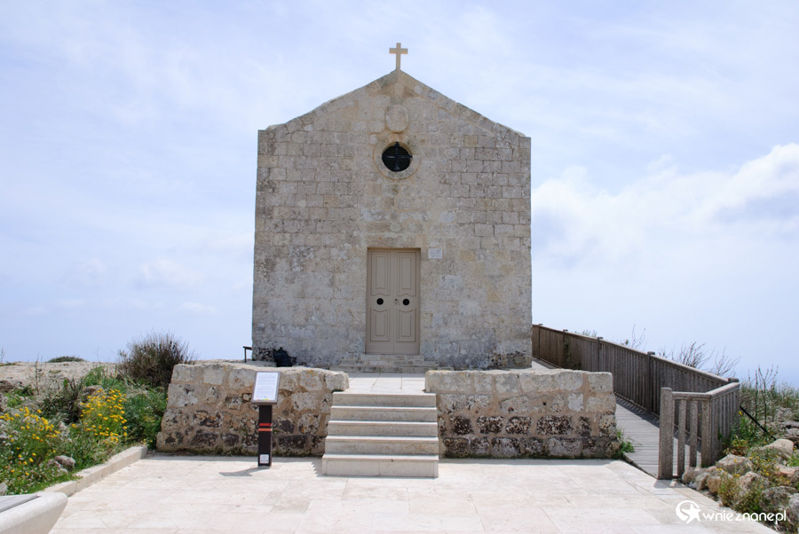 Malta. Kościółek na klifie Dingli. - foto: wnieznane.pl Malta. Kościółek na klifie Dingli. - foto: wnieznane.pl
