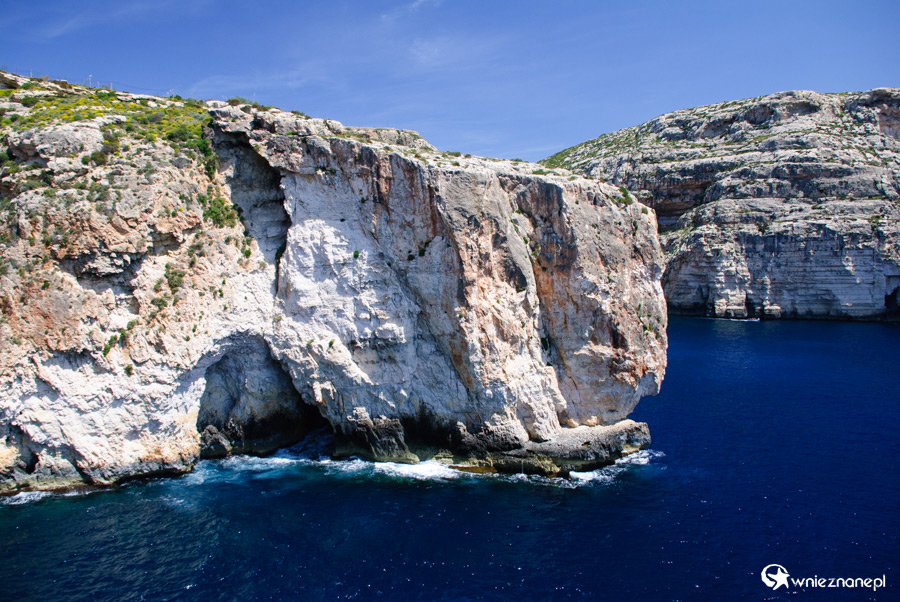Malta. Klifowe wybrzeże niedaleko Blue Grotto. - foto: wnieznane.pl Malta. Klifowe wybrzeże niedaleko Blue Grotto. - foto: wnieznane.pl