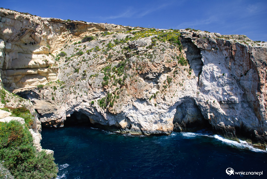Malta. Klifowe wybrzeże niedaleko Blue Grotto. - foto: wnieznane.pl Malta. Klifowe wybrzeże niedaleko Blue Grotto. - foto: wnieznane.pl