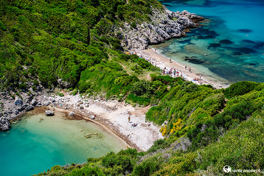 Korfu. Plaże Porto Timoni niedaleko Afionas. - foto: wnieznane.pl Korfu. Plaże Porto Timoni niedaleko Afionas. - foto: wnieznane.pl