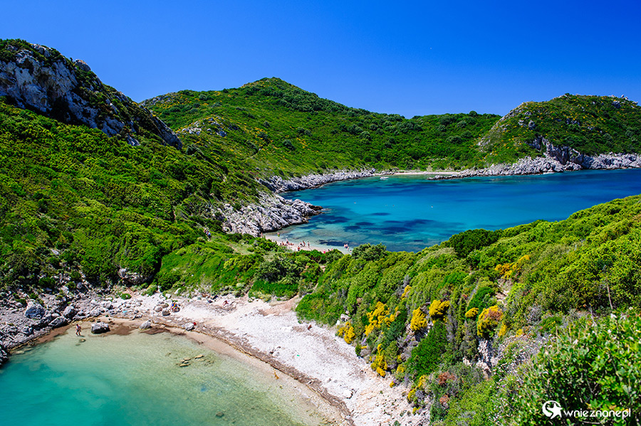 Korfu. Plaże Porto Timoni niedaleko Afionas. - foto: wnieznane.pl Korfu. Plaże Porto Timoni niedaleko Afionas. - foto: wnieznane.pl