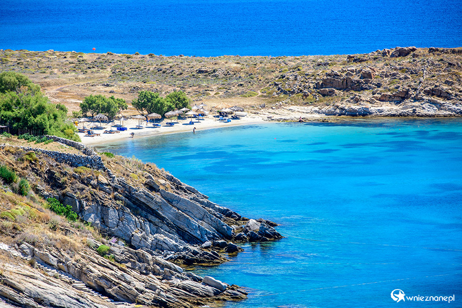 Mykonos. Jedna z wielu plaż na wyspie. - foto: wnieznane.pl Mykonos. Jedna z wielu plaż na wyspie. - foto: wnieznane.pl