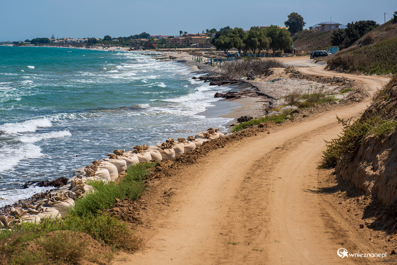 Kos. Plaża Troulos na północnym wybrzeżu niedaleko Mastichari. - foto: wnieznane.pl Kos. Plaża Troulos na północnym wybrzeżu niedaleko Mastichari. - foto: wnieznane.pl