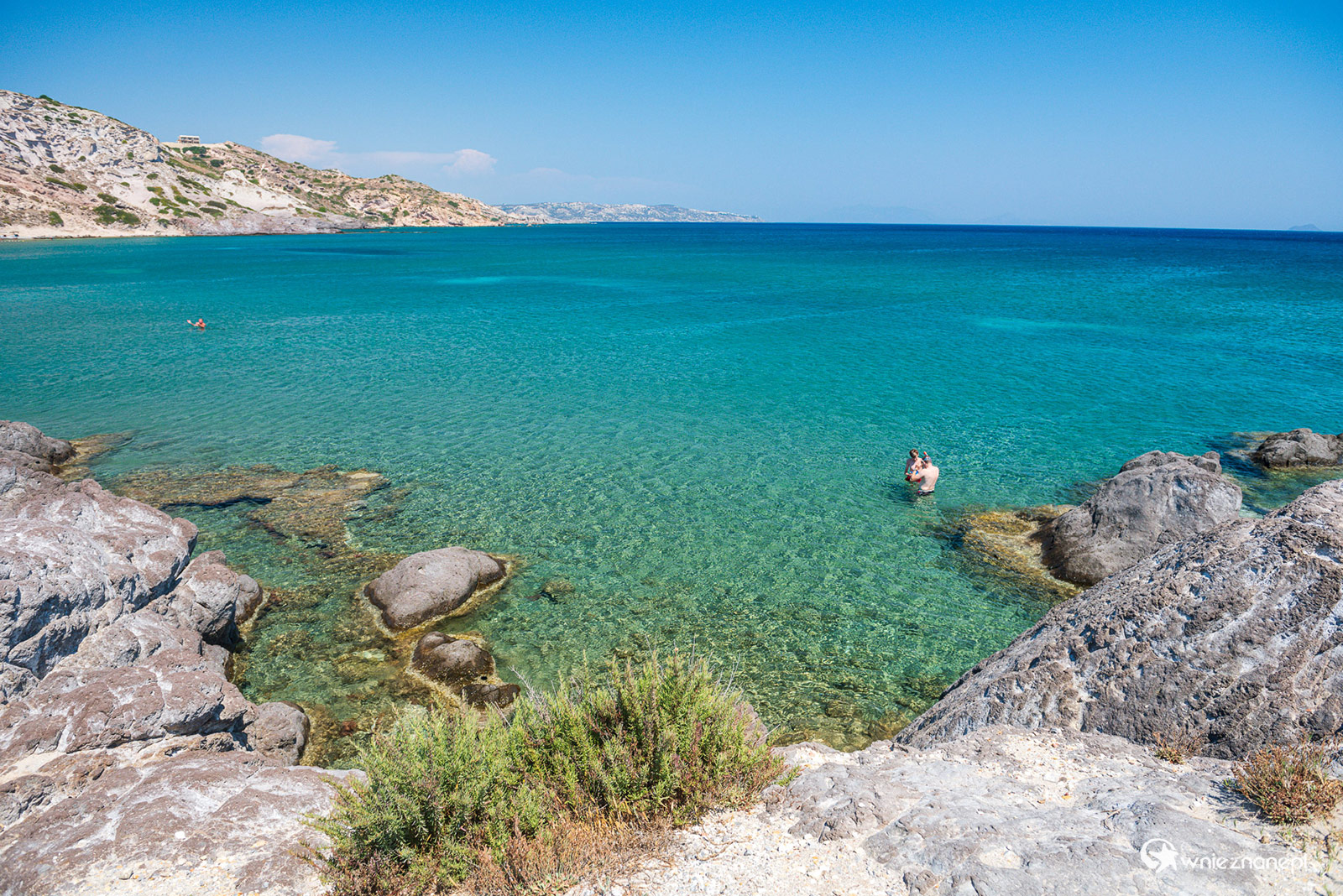 Kos. Cudowna woda w okolicy ruin Agios Stefanos. - foto: wnieznane.pl Kos. Cudowna woda w okolicy ruin Agios Stefanos. - foto: wnieznane.pl