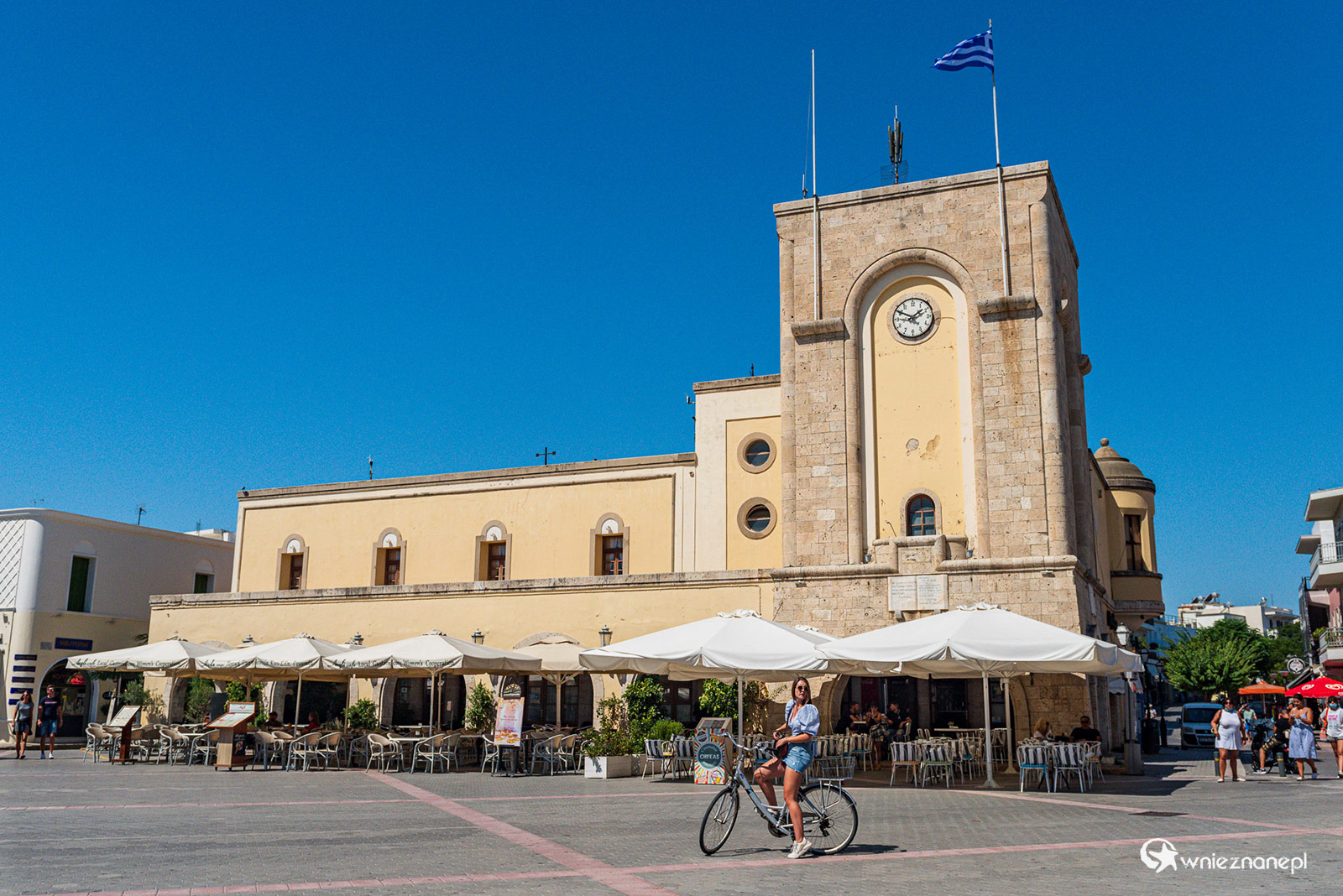 Kos. Na głównym placu w stolicy wyspy. - foto: wnieznane.pl Kos. Na głównym placu w stolicy wyspy. - foto: wnieznane.pl