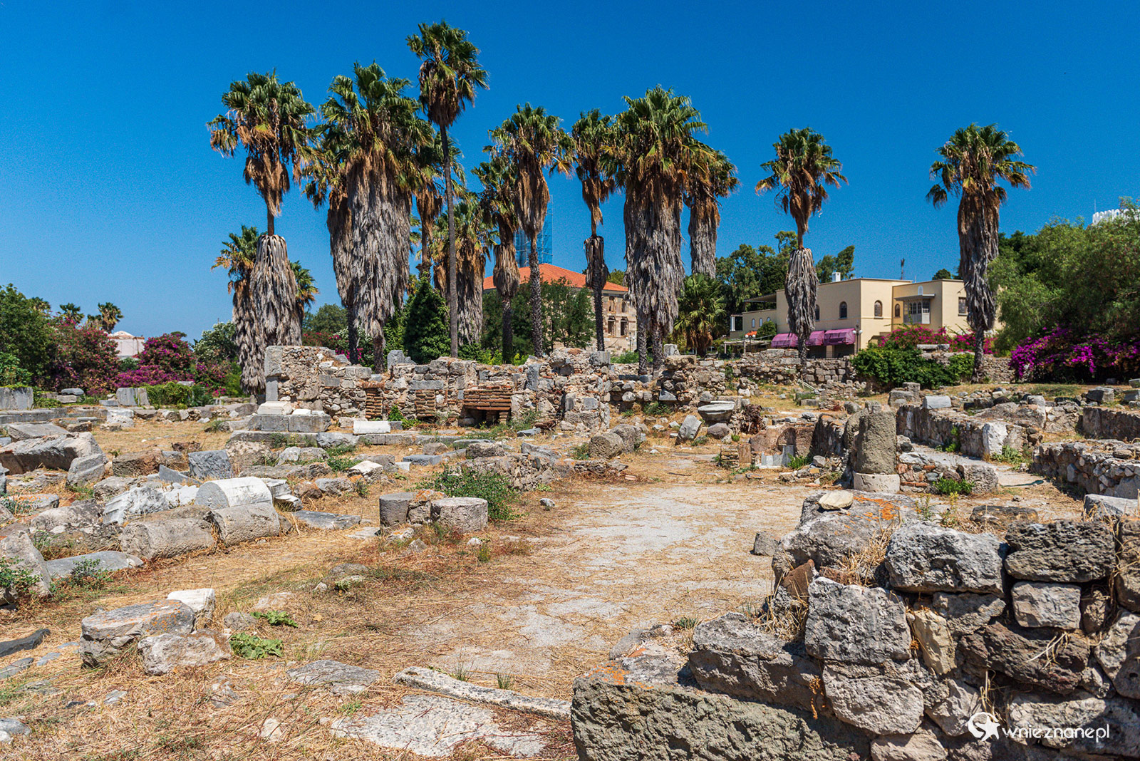 Kos. Stanowisko archeologiczne z mozaikami w stolicy wyspy. - foto: wnieznane.pl Kos. Stanowisko archeologiczne z mozaikami w stolicy wyspy. - foto: wnieznane.pl