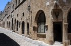 Wyspa Rodos. Słynna Ulica Rycerska na Starym Mieście w stolicy wyspy Rodos. - foto: wnieznane.pl Wyspa Rodos. Słynna Ulica Rycerska na Starym Mieście w stolicy wyspy Rodos. - foto: wnieznane.pl