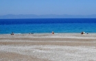 Wyspa Rodos. Plaża na przylądku Zonari, najbardziej wysuniętym punkcie na północ, znajdującym się w stolicy wyspy Rodos. - foto: wnieznane.pl Wyspa Rodos. Plaża na przylądku Zonari, najbardziej wysuniętym punkcie na północ, znajdującym się w stolicy wyspy Rodos. - foto: wnieznane.pl