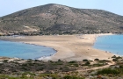 Południowy koniec wyspy Rodos. Przylądek Prasonisi i ogromna piaszczysta plaża. Z lewej Morze Egejskie, z prawej - Morze Śródziemne. - foto: wnieznane.pl Południowy koniec wyspy Rodos. Przylądek Prasonisi i ogromna piaszczysta plaża. Z lewej Morze Egejskie, z prawej - Morze Śródziemne. - foto: wnieznane.pl