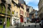 Bretania. Charakterystyczne kamienice na starym mieście w Rennes. - foto: wnieznane.pl Bretania. Charakterystyczne kamienice na starym mieście w Rennes. - foto: wnieznane.pl