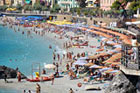 Cinque Terre. Willowa część Monterosso z przepiękną plażą. - foto: wnieznane.pl Cinque Terre. Willowa część Monterosso z przepiękną plażą. - foto: wnieznane.pl