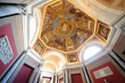 Watykan. Wspaniałe sklepienie w muzeach watykańskich. - foto: wnieznane.pl Watykan. Wspaniałe sklepienie w muzeach watykańskich. - foto: wnieznane.pl