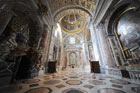 Watykan. Przepiękne wnętrze Bazyliki św. Piotra w Watykanie. - foto: wnieznane.pl Watykan. Przepiękne wnętrze Bazyliki św. Piotra w Watykanie. - foto: wnieznane.pl