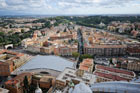 Rzym. Panorama miasta widziana z kopuły Bazyliki św. Piotra w Watykanie. - foto: wnieznane.pl Rzym. Panorama miasta widziana z kopuły Bazyliki św. Piotra w Watykanie. - foto: wnieznane.pl