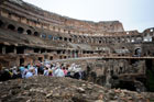 Rzym. Wnętrze największego starożytnego amfiteatru na świecie - Koloseum. - foto: wnieznane.pl Rzym. Wnętrze największego starożytnego amfiteatru na świecie - Koloseum. - foto: wnieznane.pl
