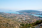 Chorwacja. Jadąc do Trogiru możemy spodziewać się tak pięknych widoków. - foto: wnieznane.pl Chorwacja. Jadąc do Trogiru możemy spodziewać się tak pięknych widoków. - foto: wnieznane.pl