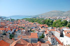 Chorwacja. Widok na historyczną część Trogiru z dzwonnicy katedry św. Wawrzyńca. - foto: wnieznane.pl Chorwacja. Widok na historyczną część Trogiru z dzwonnicy katedry św. Wawrzyńca. - foto: wnieznane.pl
