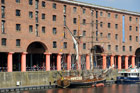 Liverpool. Drewniany żaglowiec w Dokach Alberta. - foto: wnieznane.pl Liverpool. Drewniany żaglowiec w Dokach Alberta. - foto: wnieznane.pl