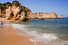 Portugalia. Algarve. Praia Dona Ana, jedna z najpiękniejszych plaż w Lagos. - foto: wnieznane.pl Portugalia. Algarve. Praia Dona Ana, jedna z najpiękniejszych plaż w Lagos. - foto: wnieznane.pl