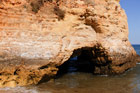 Portugalia. Algarve. Piękne formacje skalne przy Praia Dona Ana. - foto: wnieznane.pl Portugalia. Algarve. Piękne formacje skalne przy Praia Dona Ana. - foto: wnieznane.pl
