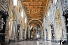 Rzym. Imponujące wnętrze Bazyliki św. Jana na Lateranie. - foto: wnieznane.pl Rzym. Imponujące wnętrze Bazyliki św. Jana na Lateranie. - foto: wnieznane.pl