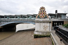 Londyn. Kolejowy most Blackfriars. - foto: wnieznane.pl Londyn. Kolejowy most Blackfriars. - foto: wnieznane.pl