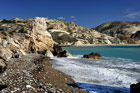 Cypr zimą. Pusta plaża Petra tou Romiou. - foto: wnieznane.pl Cypr zimą. Pusta plaża Petra tou Romiou. - foto: wnieznane.pl