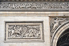 Paryż. Płaskorzeźby zdobią znaczną część Łuku Triumfalnego. - foto: wnieznane.pl Paryż. Płaskorzeźby zdobią znaczną część Łuku Triumfalnego. - foto: wnieznane.pl