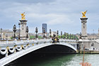 Paryż. Najładniejszy paryski most - Pont Alexandre III. - foto: wnieznane.pl Paryż. Najładniejszy paryski most - Pont Alexandre III. - foto: wnieznane.pl