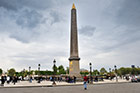 Paryż. Egipski obelisk i ciemne chmury nad Place de la Concorde. - foto: wnieznane.pl Paryż. Egipski obelisk i ciemne chmury nad Place de la Concorde. - foto: wnieznane.pl