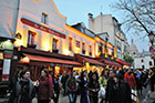 Paryż. Place du Tertre, czyli serce dzielnicy Montmartre. - foto: wnieznane.pl Paryż. Place du Tertre, czyli serce dzielnicy Montmartre. - foto: wnieznane.pl