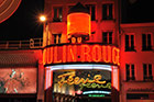 Paryż. Słynny kabaret Moulin Rouge. - foto: wnieznane.pl Paryż. Słynny kabaret Moulin Rouge. - foto: wnieznane.pl
