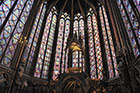 Paryż. Wspaniałe witraże w Sainte Chapelle. - foto: wnieznane.pl Paryż. Wspaniałe witraże w Sainte Chapelle. - foto: wnieznane.pl