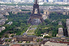 Paryż. Wieża Eiffla i Pola Marsowe widziane z Montparnasse. - foto: wnieznane.pl Paryż. Wieża Eiffla i Pola Marsowe widziane z Montparnasse. - foto: wnieznane.pl