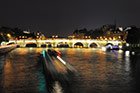 Paryż. Oświetlony nocą Pont Neuf. - foto: wnieznane.pl Paryż. Oświetlony nocą Pont Neuf. - foto: wnieznane.pl