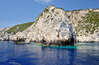 Zakynthos. Skały oblane zielono-niebieską wodą w Korakonisi. - foto: wnieznane.pl Zakynthos. Skały oblane zielono-niebieską wodą w Korakonisi. - foto: wnieznane.pl